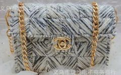Mặt Khóa Túi Xách/Khóa Túi Xách/Khóa Túi/Phụ Kiện Khóa Kim Loại Cho Túi/Mặt Khóa Cặp-Túi-Clutch/Khóa Cài/handbag Twist Lock/Mặt Khóa Chanel Kích Thước 35x45mm Hợp Kim Không Gỉ Mạ Bóng Đẹp Phụ Kiện Làm Túi Xách Phân Khúc Cao Cấp - Màu Vàng Đồng