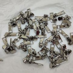 Đầu Khóa Kéo/Đầu khóa/Đầu kéo khóa/Đầu Củ Khóa Dây Kéo/Củ Khóa Kèm Tay/Óc Tay Khóa SH Răng 3 Kim Loại Trọng Lượng 4g Mạ Bóng Đẹp Ngâm 24h Trong Nước Muối Không Gỉ Phụ Kiện Làm Ba Lô Túi Xách Phân Khúc Cao Cấp - Màu Trắng