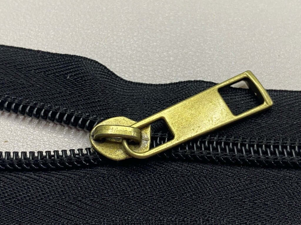 Đầu Khóa Kéo/Đầu khóa/Đầu kéo khóa/Đầu Củ Khóa Dây Kéo/Củ Khóa Kèm Tay/Óc Tay Khóa TKK Răng 5 Nhựa Dùng Cho Dây Cước Phụ Kiện Làm Ba Lô Túi Xách Phân Khúc Phổ Thông - Màu Đồng Cổ