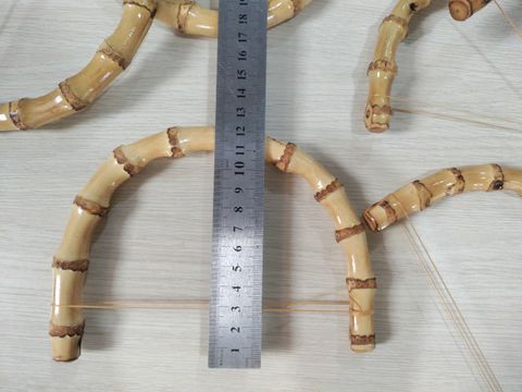 Tay cầm túi hình bán nguyệt -Làm bằng trúc thật hàng thủ công mỹ nghệ - Kích thước 14x11cmm - Độ dày 1.5cm