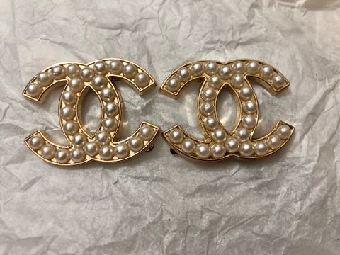 Khóa Chanel Gắn Ngọc Trai FS Dạng Chân bẻ - Vàng 18k