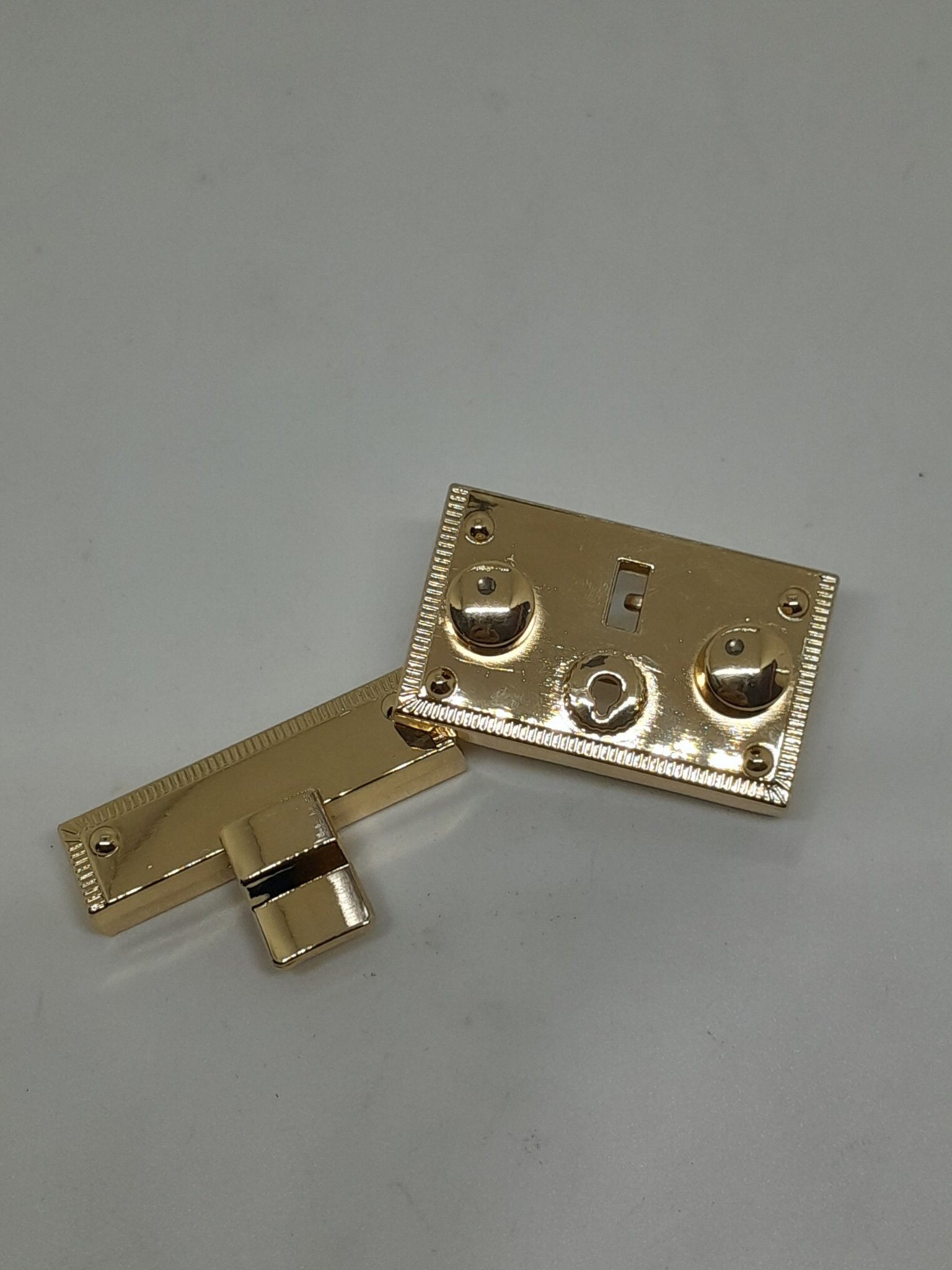 Mặt Khóa Túi Xách/Khóa Túi Xách/Phụ Kiện Khóa Kim Loại Cho Túi/Mặt Khóa Cặp-Túi-Clutch/Khóa Cài/handbag Twist Lock/Mặt Khóa Chữ Nhật Có 2 Nút Tròn Kèm Theo 1 Nút Tròn Ở Giữa JR Kích Thước 39x45mm Nặng 32g Bóng Đẹp Hợp Kim Phụ Kiện Túi - Màu Vàng