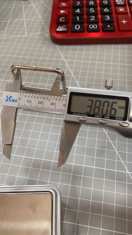 Khoen Tăng giảm/Khoen Chỉnh dây/Tăng giảm/Cầu ngang Tri-Glide Slide For Bag Straps, Rifle Slings, DogCollars/Adjustable Slide Buckles/ Tri Glide FS Hình chữ nhật Lọt lòng 38mm Dày 4.0mm Phụ kiện làm balo túi xách Phân khúc Phổ thông - Màu Bạc