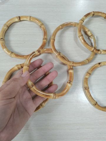 Tay cầm túi hình tròn - Làm bằng trúc thật hàng thủ công mỹ nghệ - đường kính 10cm - độ dày 1cm