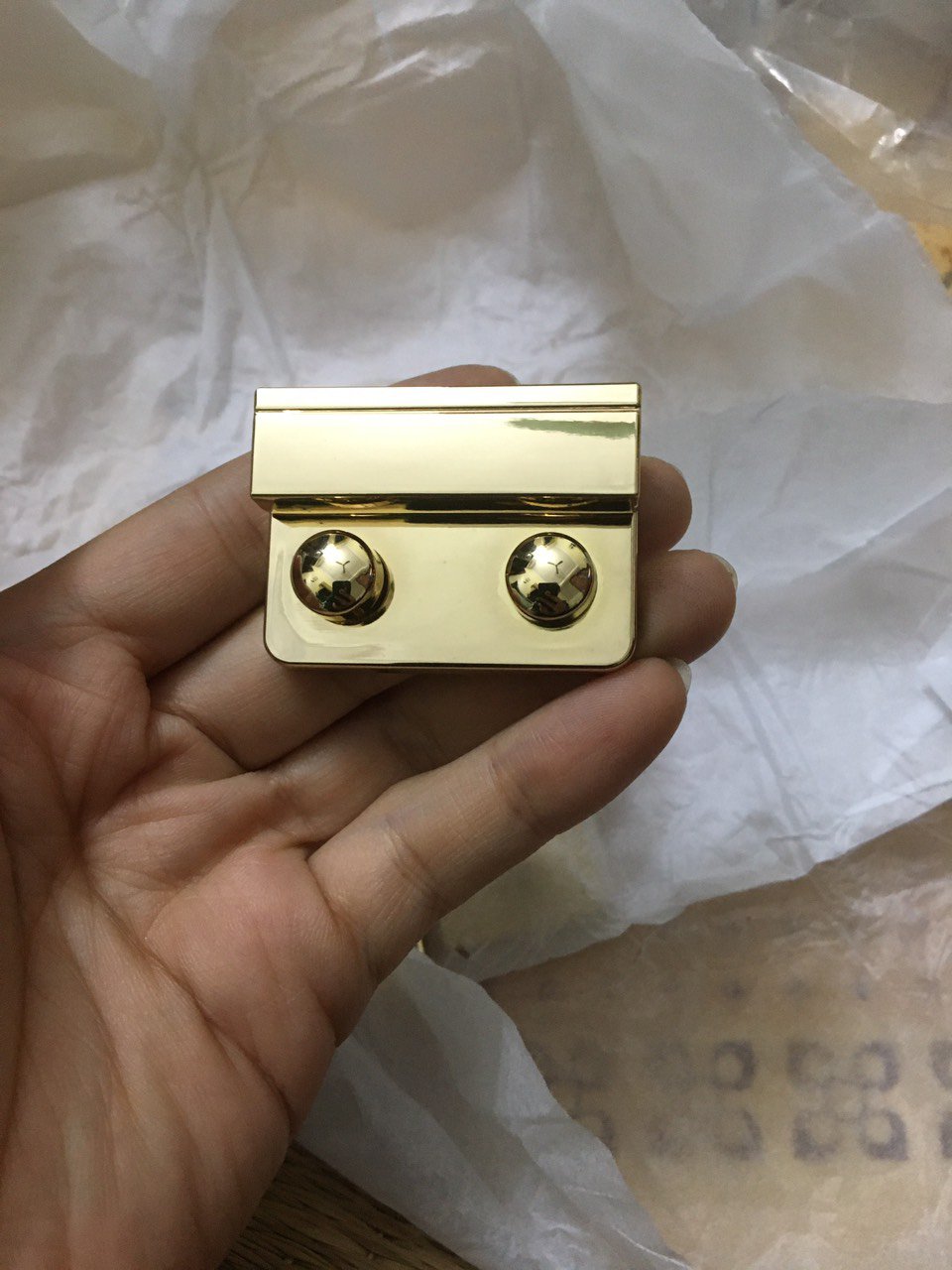 Mặt Khóa Túi Xách/Khóa Túi Xách/Khóa Túi/Phụ Kiện Khóa Kim Loại Cho Túi/Mặt Khóa Cặp-Túi-Clutch/Khóa Cài/handbag Twist Lock/Mặt Khóa Túi FS 2 Nút Tròn Kích Thước 43mm Bóng Đẹp Hợp Kim Không Gỉ Phụ Kiện Làm Túi Xách Phân Khúc Trung Cao Cấp - Vàng 18K