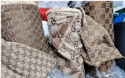 Vải Gucci JT Chữ Cỡ Trung 2.3x3.5 cm Làm Giày Dép Túi Xách Phụ Kiện Thời Trang - Màu Nâu