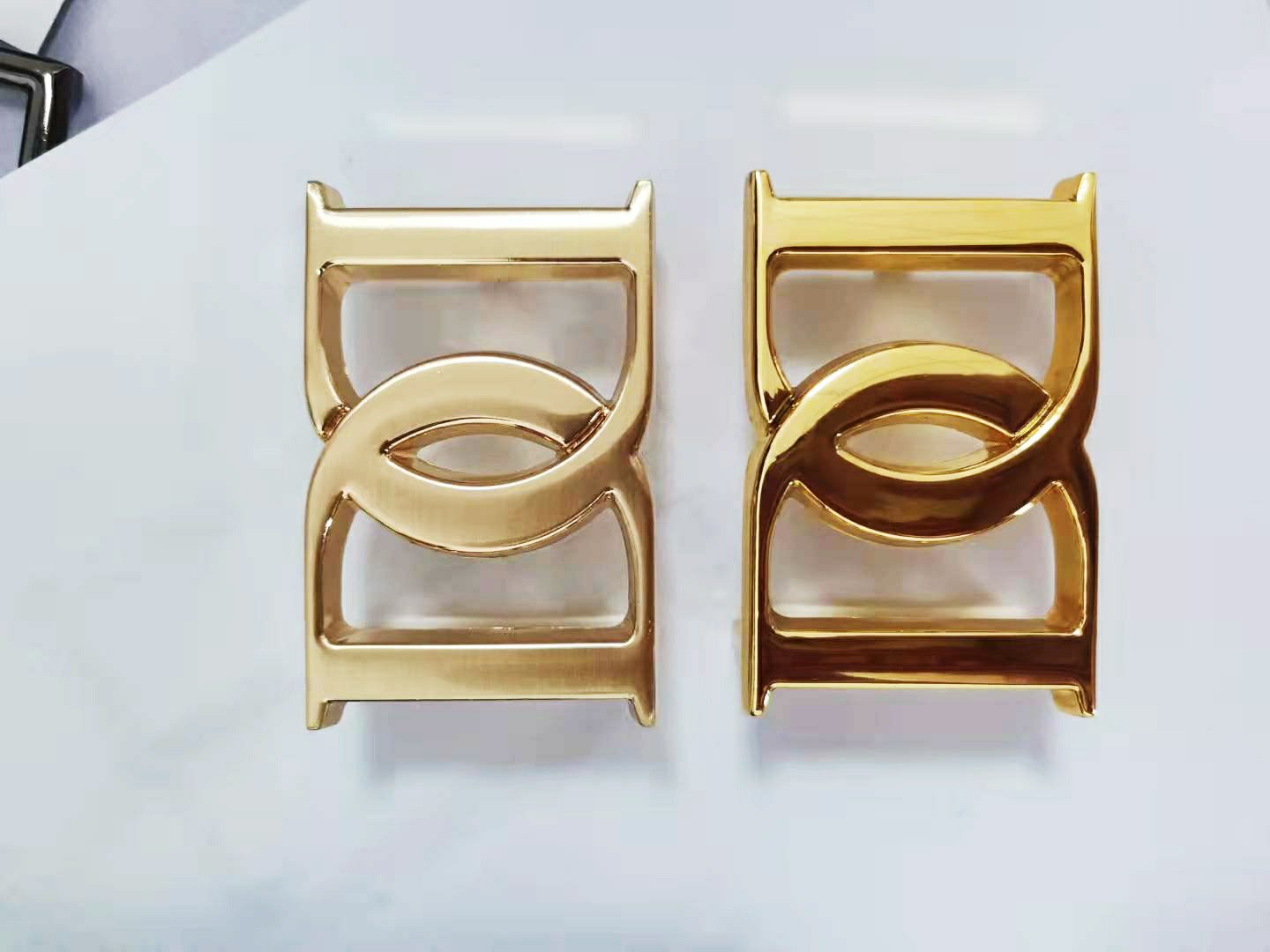 Mặt Dây Lưng Cao Cấp D&D 38Mm Vàng 24K