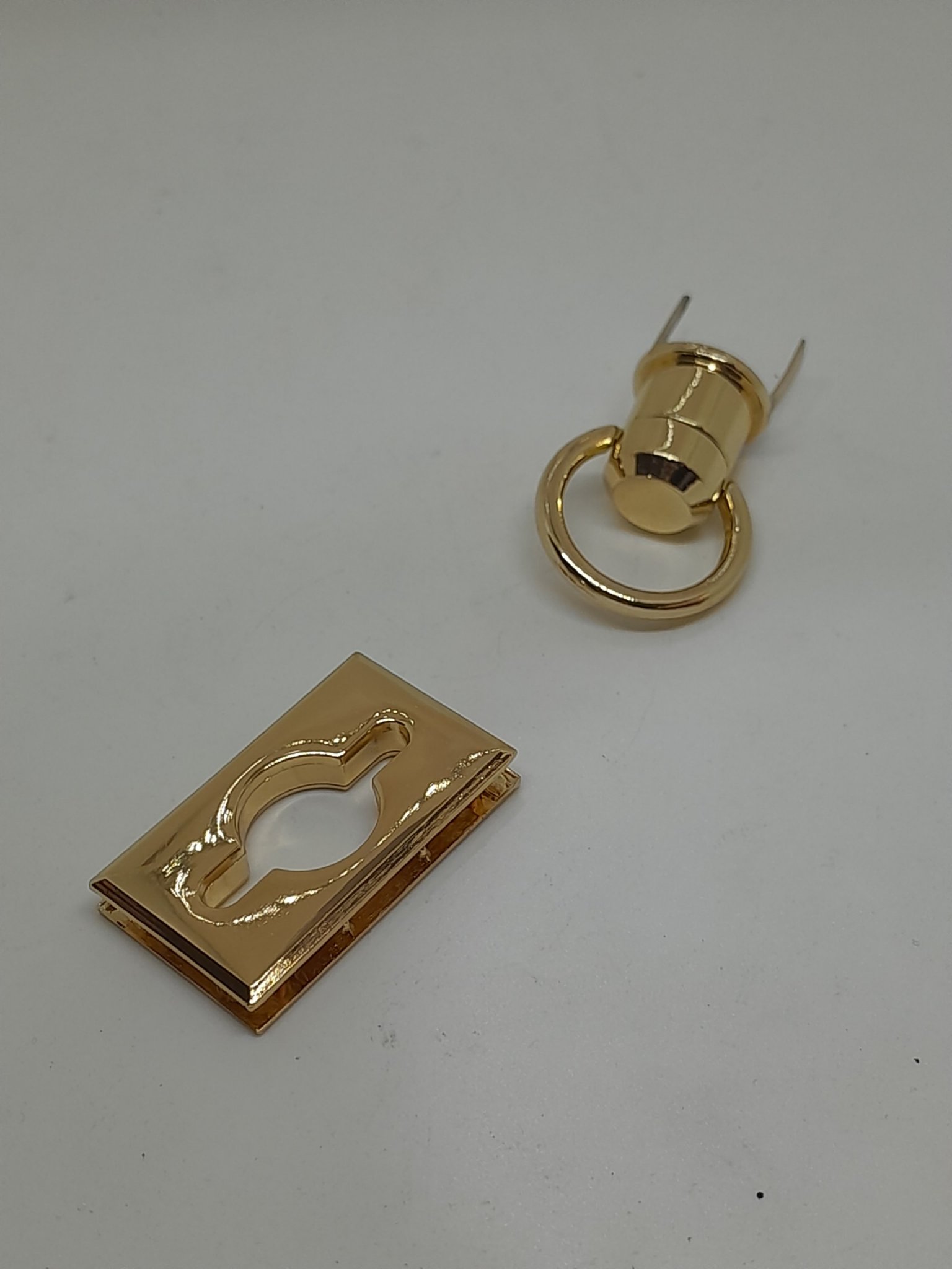 Mặt Khóa Túi Xách/Khóa Túi Xách/Khóa Túi/Phụ Kiện Khóa Kim Loại Cho Túi/Mặt Khóa Cặp-Túi-Clutch/Khóa Cài/handbag Twist Lock/Mặt Khóa Chữ Nhật Trơn Có Nắm Tay Tròn JR Kích Thước 26x43mm Trọng Lượng 28g Bóng Đẹp Hợp Kim Không Gỉ Phụ Kiện Làm Túi - Màu Vàng