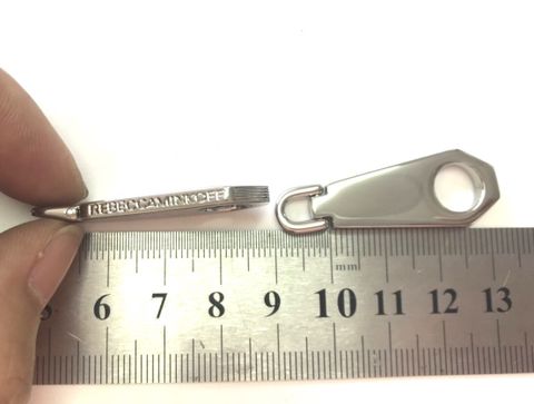 Tay Kéo Dây Khóa/Tay Khóa Dây Kéo/Tay Khóa/Tay Kéo Khóa XN Dùng Cho Răng Số 5 Kim Loại Kích Thước 45mm Bên Sườn Có Chữ Hợp Kim Không Gỉ Mạ Bóng Đẹp Phụ Kiện Làm Túi Xách