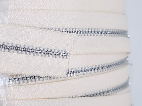 Dây Khóa Kéo/Dây Kéo Khóa Túi/Khóa Kéo Kim loại/Dây Kéo/Zipper/ Zipper Pullers Slider For Leather Bags Wallet Màu Be (G104) SH Răng 5 Kim Loại Bản 32mm Hợp Kim Không Gỉ Kéo Hai Chiều Phụ Kiện Làm Ba Lô Túi Xách Hàng Phổ Thông - Răng Trắng