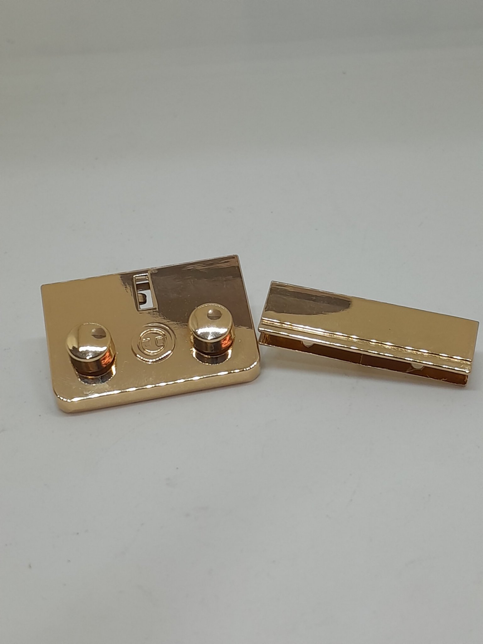 Mặt Khóa Túi Xách/Khóa Túi Xách/Phụ Kiện Khóa Kim Loại Cho Túi/Mặt Khóa Clutch/Khóa Cài/handbag Twist Lock/Mặt Khóa Chữ Nhật Có 2 Nút Tròn (chi tiết đi kèm là HCN trơn) JR Kích Thước 30x45mm Nặng 31g Bóng Đẹp Hợp Kim Không Gỉ Phụ Kiện Túi - Màu Vàng