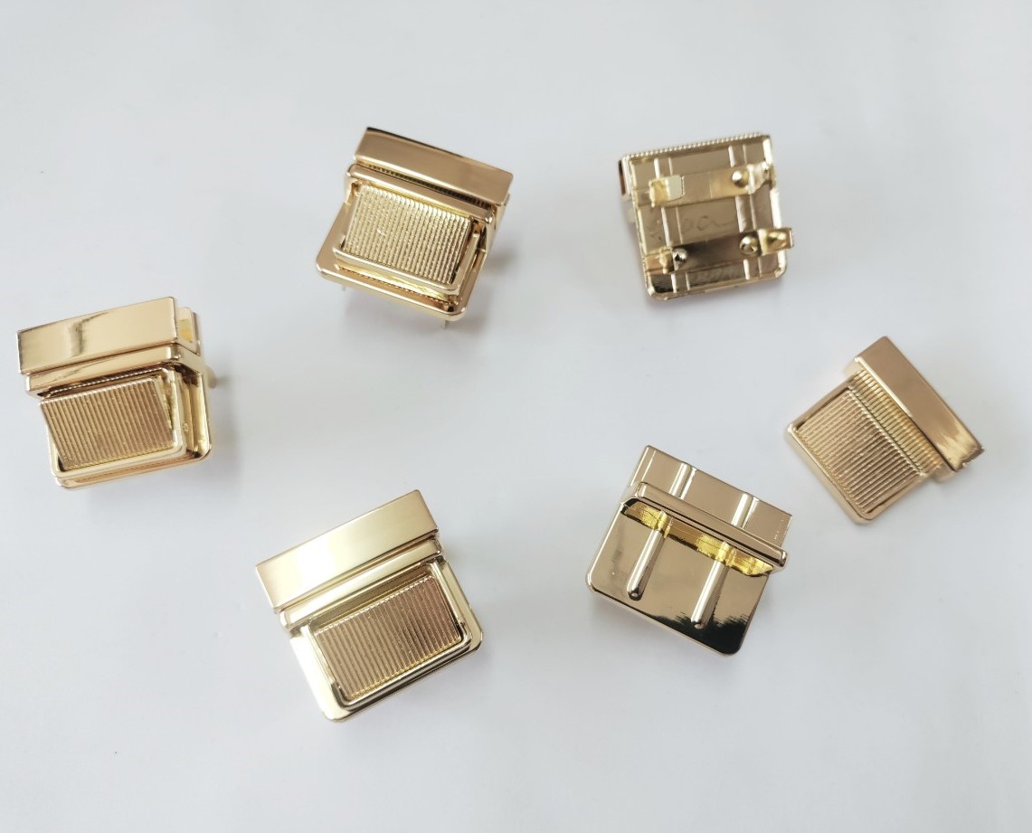 Mặt Khóa Túi Xách/Khóa Túi Xách/Khóa Túi/Phụ Kiện Khóa Kim Loại Cho Túi/Mặt Khóa Cặp-Túi-Clutch/Khóa Cài Handbag Turn Locks/ handbag Twist Lock/Mặt Khóa FS Cài Kích Thước 35mm Mạ Bóng Đẹp Hợp Kim Không Gỉ Phụ Kiện Làm Túi Xách Hàng Đẹp - Màu Vàng 18K