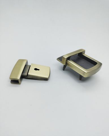 Mặt Khóa Túi Xách/Khóa Túi Xách/Khóa Túi/Phụ Kiện Khóa Kim Loại Cho Túi/Mặt Khóa Cặp-Túi-Clutch/Khóa Cài/handbag Twist Lock/Mặt Khóa Cài XX Kích Thước 43x56mm Hợp Kim Không Gỉ Mạ Bóng Đẹp Làm Cặp Da Nam Cao Cấp - Màu Đồng Cổ