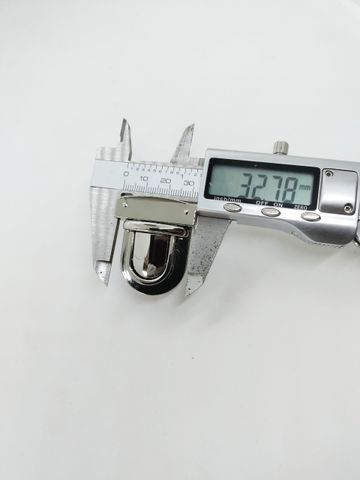 Mặt Khóa Túi Xách/Khóa Túi Xách/Khóa Túi/Phụ Kiện Khóa Kim Loại Cho Túi/Mặt Khóa Cặp-Túi-Clutch/Khóa Cài/handbag Twist Lock/Mặt Khóa Cài XX Kích Thước 32x42mm Hợp Kim Không Gỉ Mạ Bóng Đẹp Làm Cặp Da Nam Cao Cấp - Màu Bạc