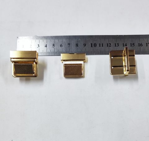 Mặt Khóa Túi Xách/Khóa Túi Xách/Khóa Túi/Phụ Kiện Khóa Kim Loại Cho Túi/Mặt Khóa Cặp-Túi-Clutch/Khóa Cài Handbag Turn Locks/ handbag Twist Lock/Mặt Khóa FS Cài Kích Thước 35mm Mạ Bóng Đẹp Hợp Kim Không Gỉ Phụ Kiện Làm Túi Xách Hàng Đẹp - Màu Vàng 18K