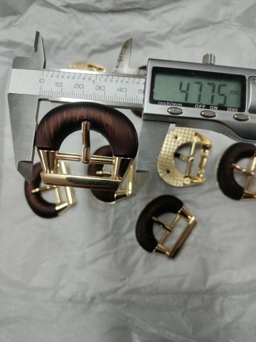 Mặt Khóa Túi Xách/Khóa Túi Xách/Khóa Túi/Phụ Kiện Khóa Kim Loại Cho Túi/Mặt Khóa Cặp-Túi-Clutch/Khóa Cài Handbag Turn Locks/ handbag Twist Lock/Mặt Khóa Kim FS Vân Gỗ Kích Thước 48x40mm Mạ Bóng Đẹp Hợp Kim Không Gỉ Phụ Kiện Làm Túi Xách - Màu Vàng