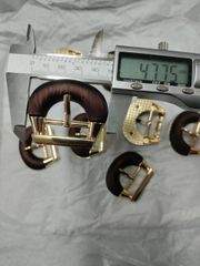 Mặt Khóa Túi Xách/Khóa Túi Xách/Khóa Túi/Phụ Kiện Khóa Kim Loại Cho Túi/Mặt Khóa Cặp-Túi-Clutch/Khóa Cài Handbag Turn Locks/ handbag Twist Lock/Mặt Khóa Kim FS Vân Gỗ Kích Thước 48x40mm Mạ Bóng Đẹp Hợp Kim Không Gỉ Phụ Kiện Làm Túi Xách - Màu Vàng