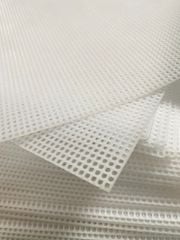 Canvas FS nhựa dẻo độ cứng vừa phải dùng cho các sản phẩm len sợi handmade 33x50cm - Trắng