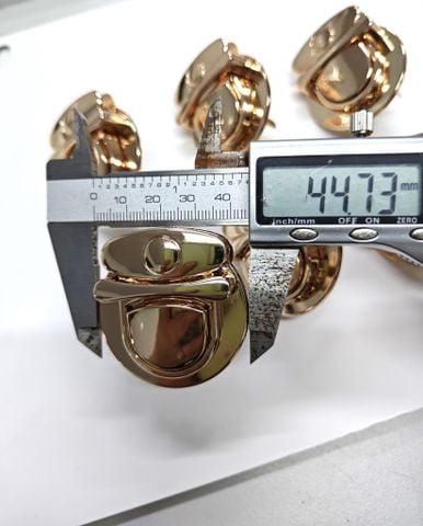 Mặt Khóa Túi Xách/Khóa Túi Xách/Phụ Kiện Khóa Kim Loại Cho Túi/Mặt Khóa Cặp-Túi-Clutch/Khóa Cài/handbag Twist Lock/Mặt Khóa Cài JR Kích Thước 45x50mm Trọng Lượng 40g Hợp Kim Không Gỉ Bóng Đẹp Phụ Kiện Làm Túi Xách Phân Khúc Trung Cấp - Màu Vàng 18K