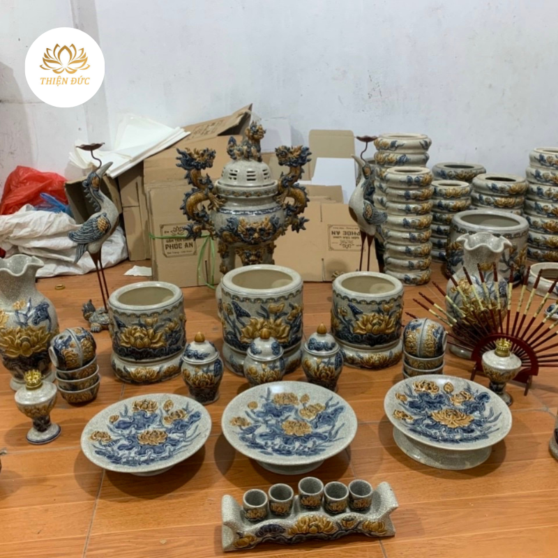  BỘ ĐỒ THỜ GỐM BÁT TRÀNG MẪU GBT04 