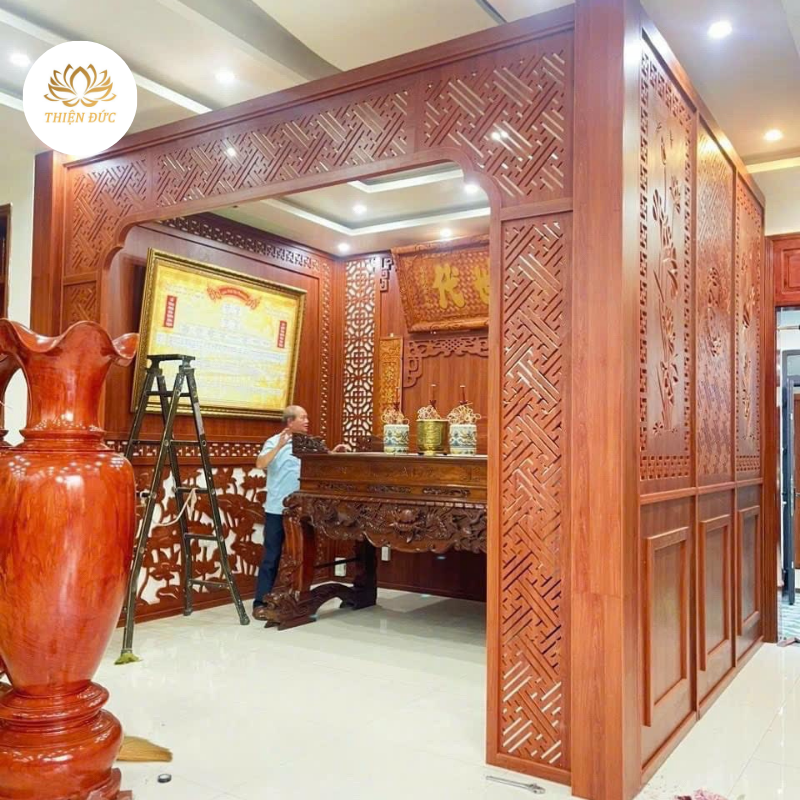  VÁCH NGĂN BÀN THỜ TREO TƯỜNG ĐẸP ĐẶC BIỆT CẮT CNC - MẪU VN42 