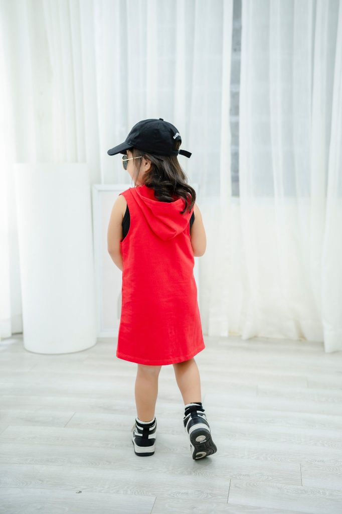 Set Váy Thể Thao Bé Gái Cá Tính Kèm Áo Sát Nách Campus