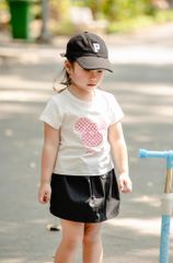 Set Váy Kaki Và Áo Thun In Hình Gấu QEE Bé Gái