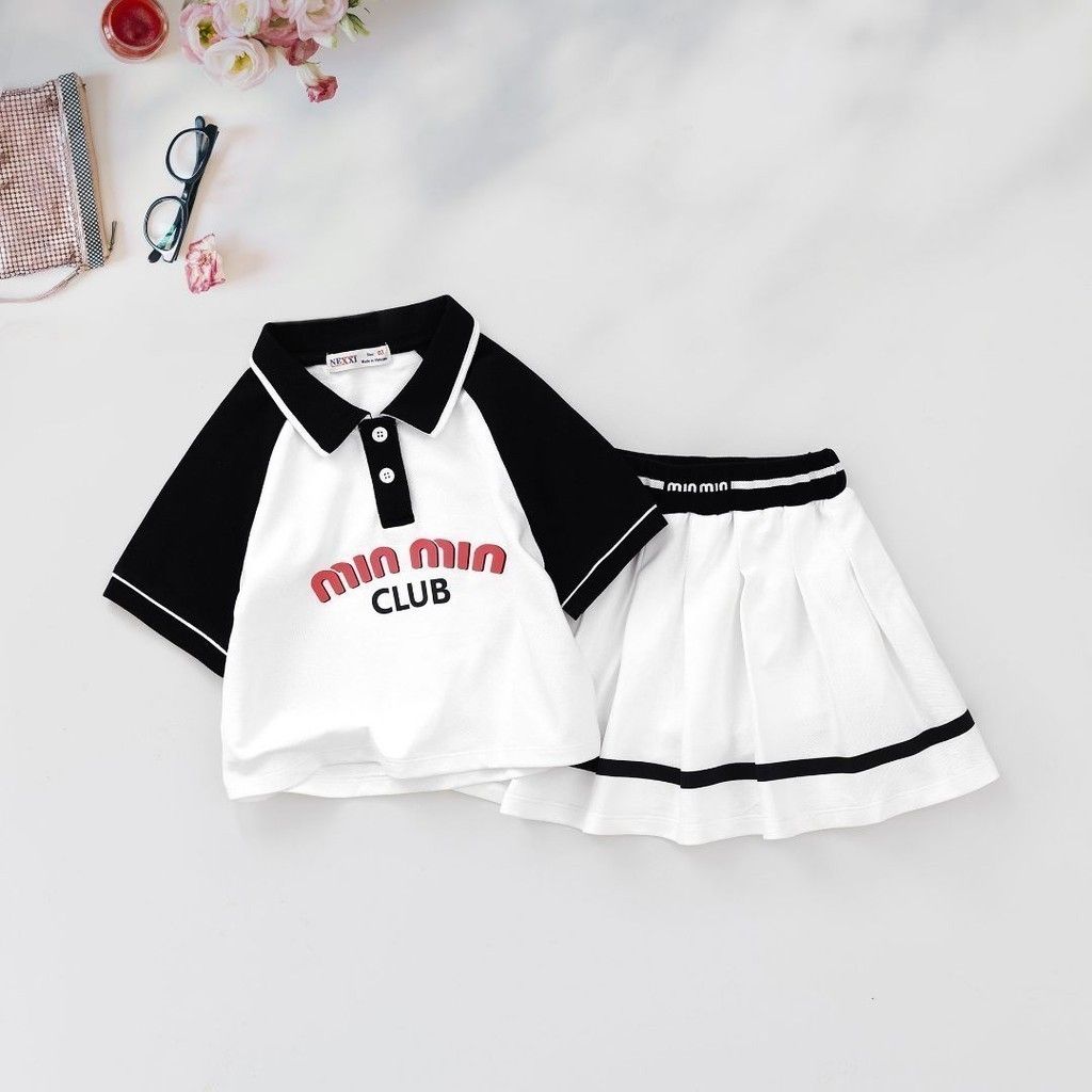 Set Váy Thể Thao Áo Cổ Bẻ Bé Gái In Chữ Min Min
