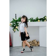Set Chân Váy Thun Túi Hộp Viền Sọc Kèm Áo Thun In Chữ N Cho Bé Gái