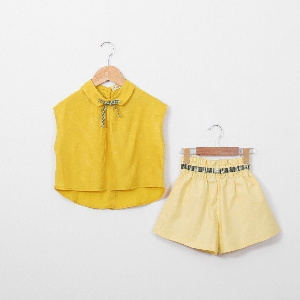 Set Áo Tơ Nơ Caro Kèm Quần Đùi Linen Bé Gái