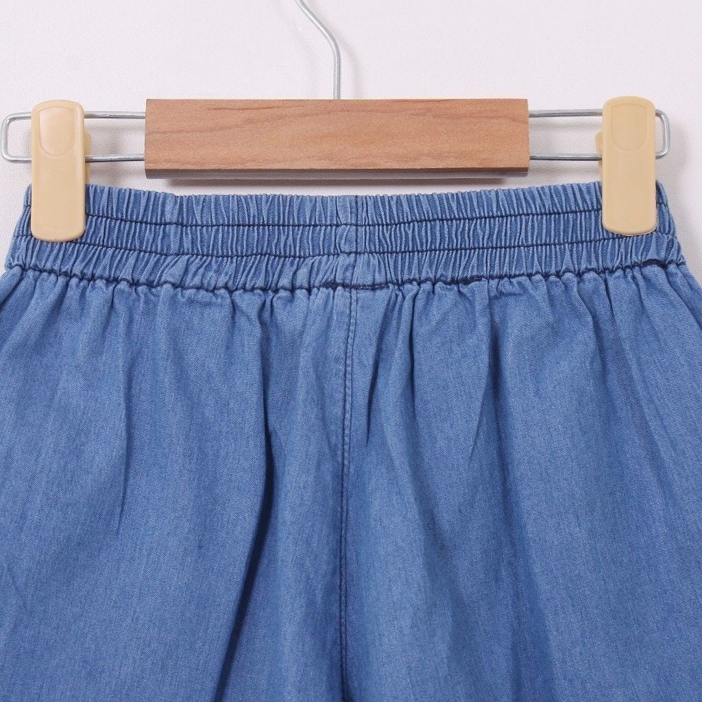 Quần Đùi Jean Ống Rộng Xếp Ly Bé Gái