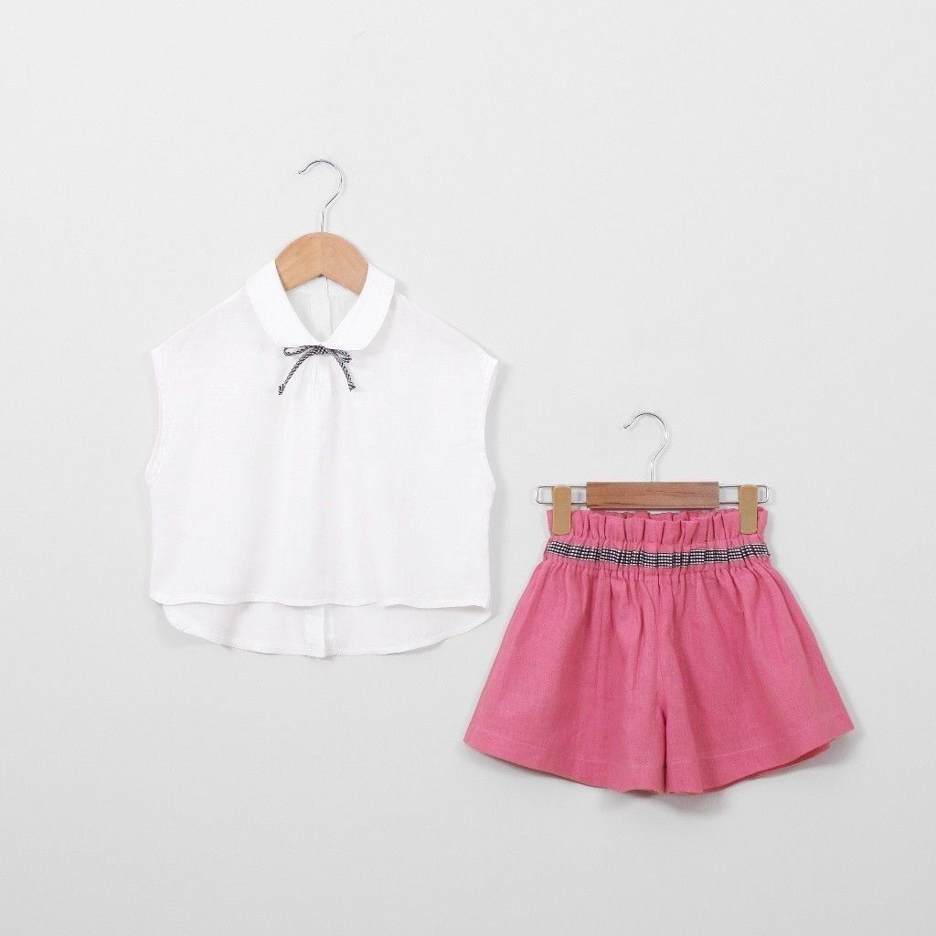 Set Áo Tơ Nơ Caro Kèm Quần Đùi Linen Bé Gái