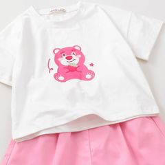 Set Bé Gái Áo Phom Rộng Kèm Quần Đùi Kaki In Gấu Lotso