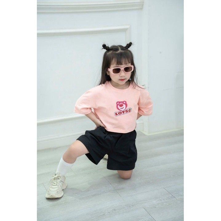Set Bé Gái Cá Tính Áo Croptop In Hình Gấu Lotso Kèm Quần Đùi