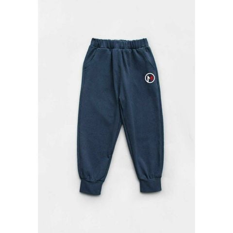Quần Jogger Thun Bé Trai Thêu Logo Chữ M
