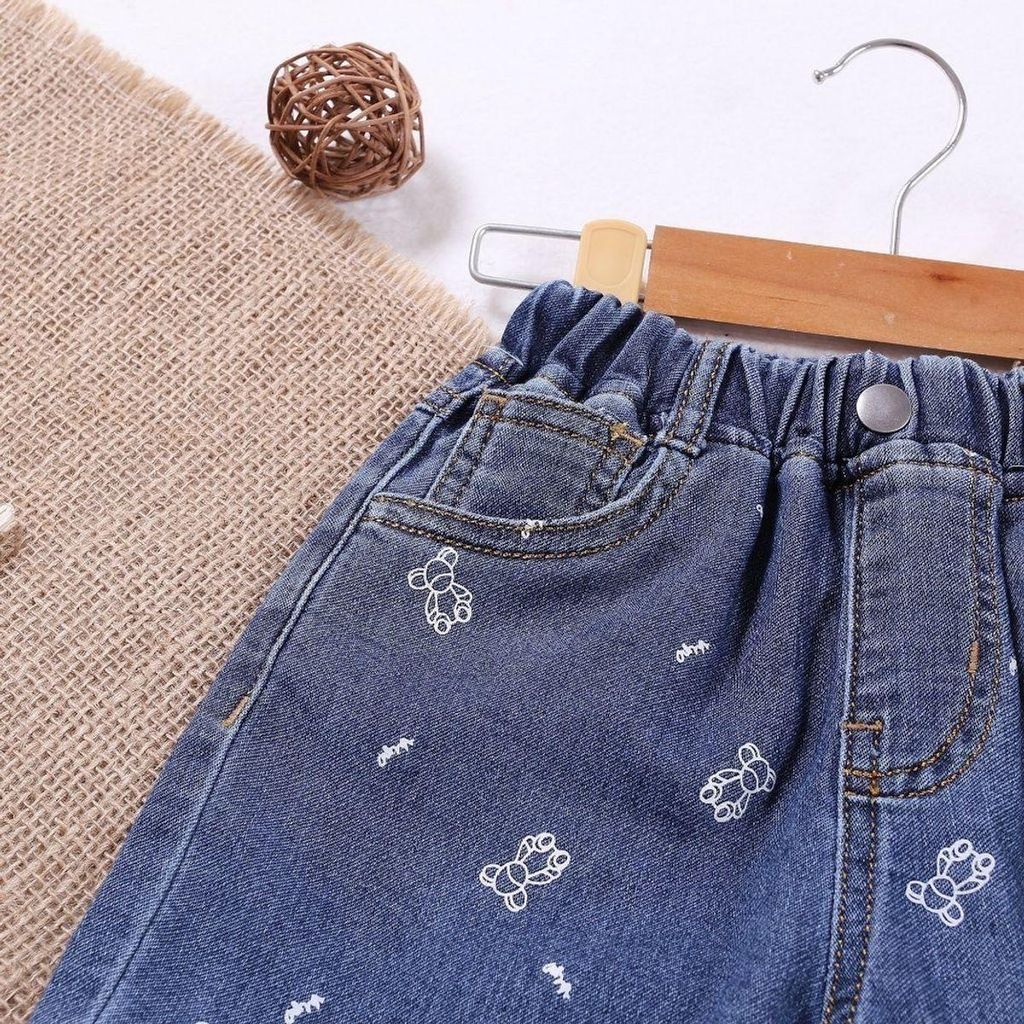Quần Đùi Jean Bé Trai In Hoạ Tiết Gấu