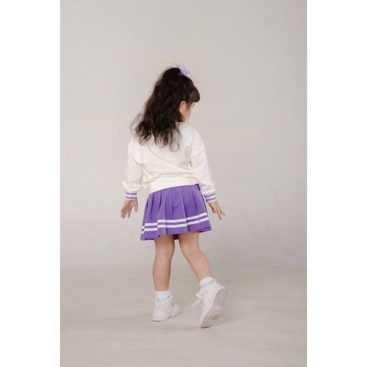 Set Bé Gái Áo Sweater Kèm Chân Váy Viền Sọc In Chữ Chic