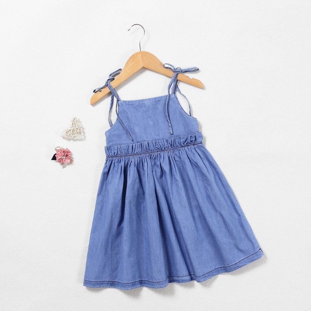 Đầm Jean 2 Dây Nơ Xếp Ly Ngực Bé Gái
