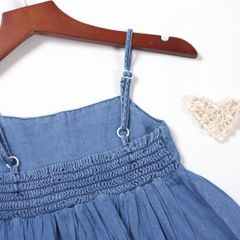 Đầm Jean Hai Dây Xoè Smocking Bé Gái