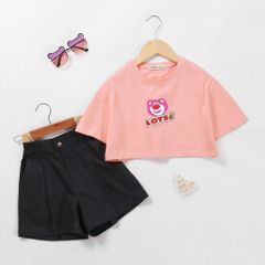 Set Bé Gái Cá Tính Áo Croptop In Hình Gấu Lotso Kèm Quần Đùi