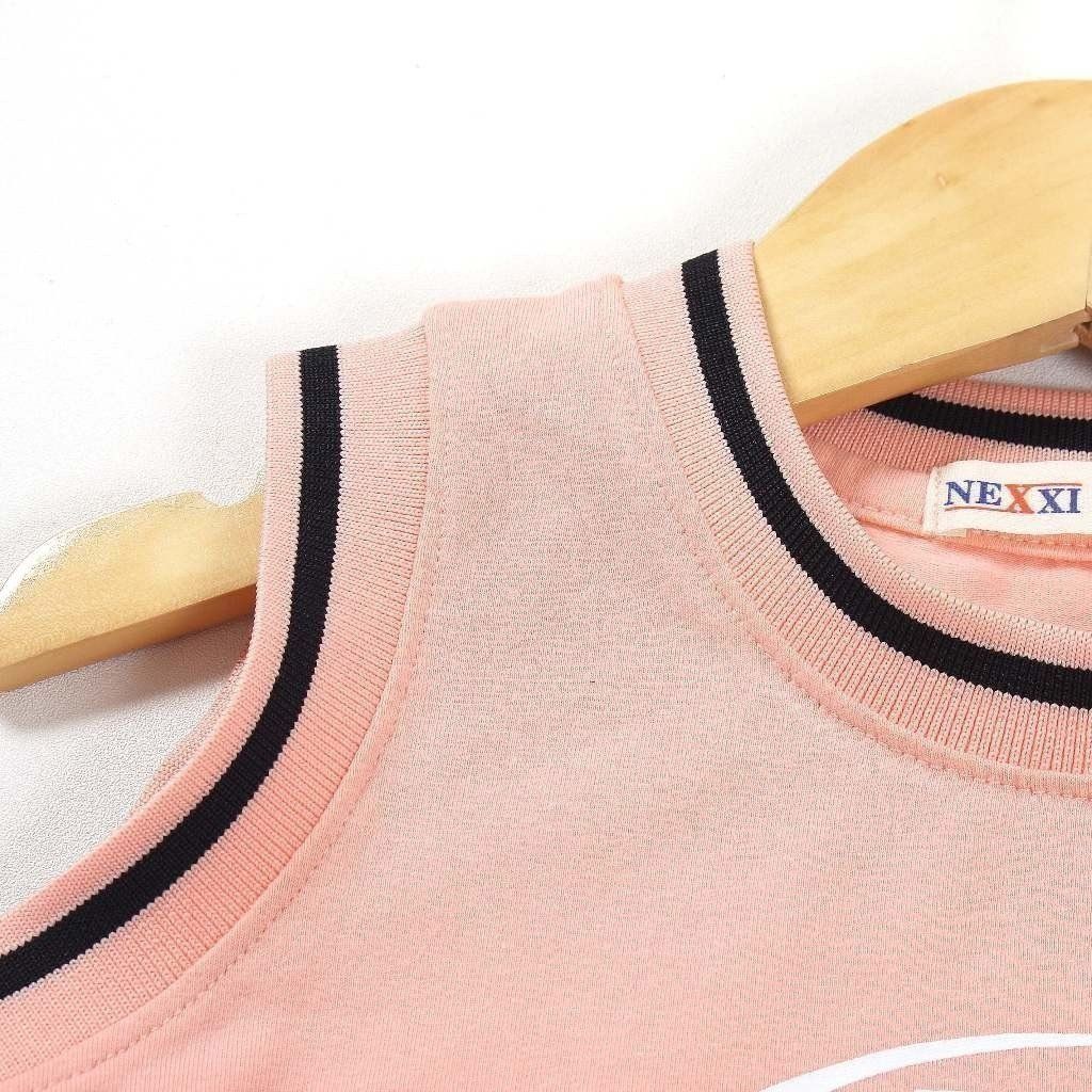 Set Thời Trang Bé Gái Áo Thun Sát Nách In Chữ Dilly Kèm Quần Short Jean