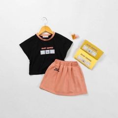 Set Chân Váy Kèm Áo Thun Bé Gái Dễ Thương In Chữ Enjoy Summer