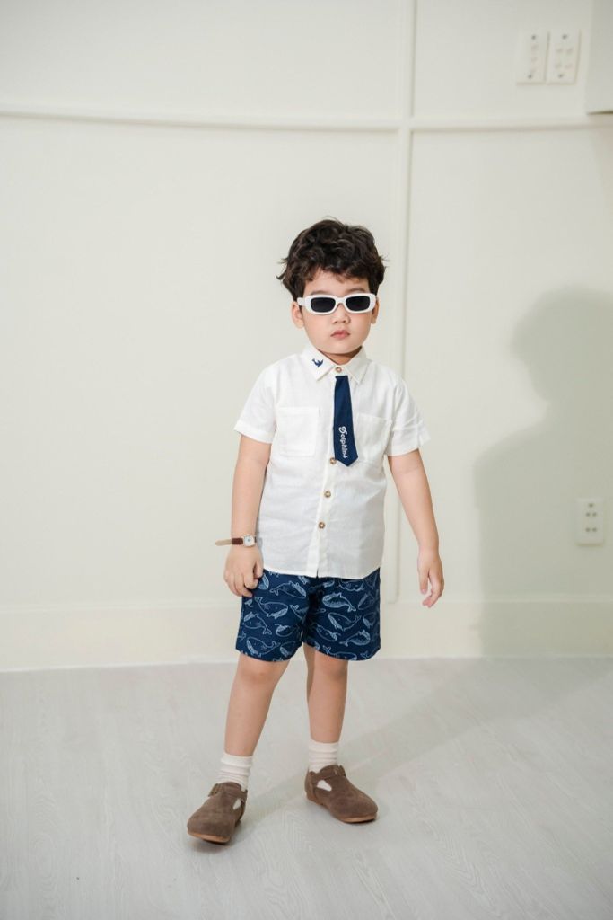 Set Áo Sơ Mi Phối Cà Vạt Kèm Quần Lửng Họa Tiết Dolphin