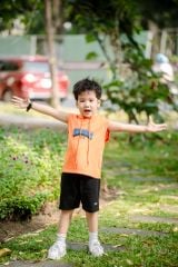 Set Thể Thao Sát Nách Có Nón Bé Trai In Master