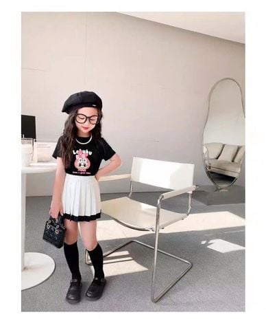 Set chân váy kaki xếp ly và áo thun in họa tiết labubu Nexxi Kids Fashion