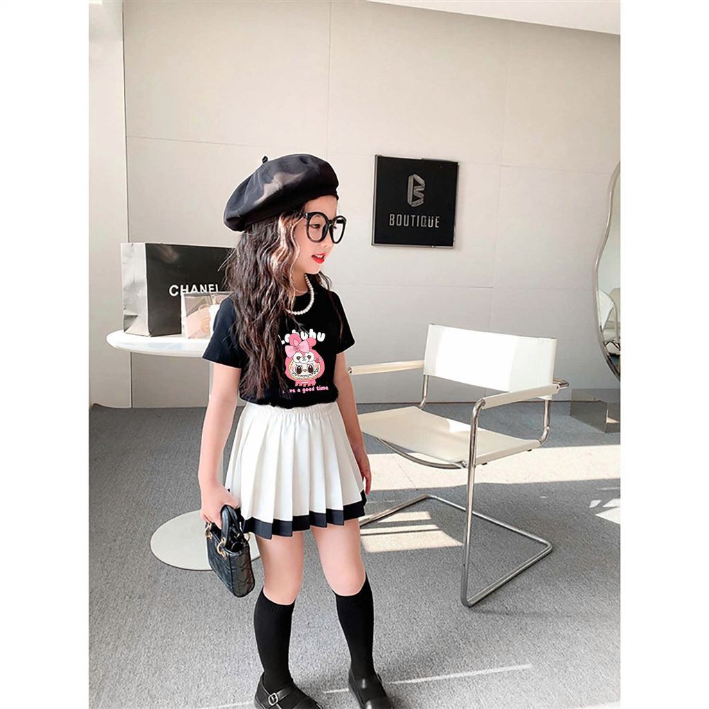 Set chân váy kaki xếp ly và áo thun in họa tiết labubu Nexxi Kids Fashion