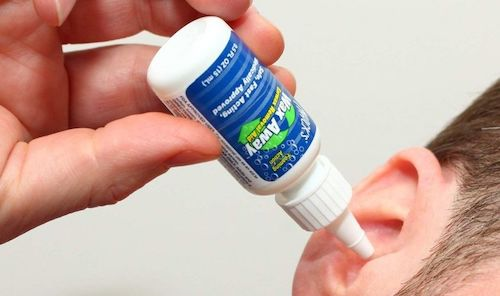 HƯỚNG DẪN VỆ SINH TAI NGHE CHỤP TAI ĐƠN GIẢN 15 Nho tai 1 lan tuan bang dung dich ve sinh chuyen dung