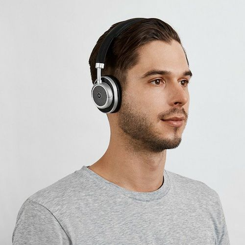 4 LOẠI TAI NGHE THỂ THAO PHỔ BIẾN HIỆN NAY 9 tai nghe thể thao