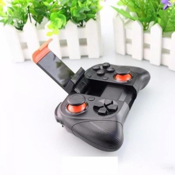 Tay game bluetooth cho android Mocute 050