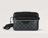  Túi Louis Vuitton Outdoor Messenger ‘Black’ 